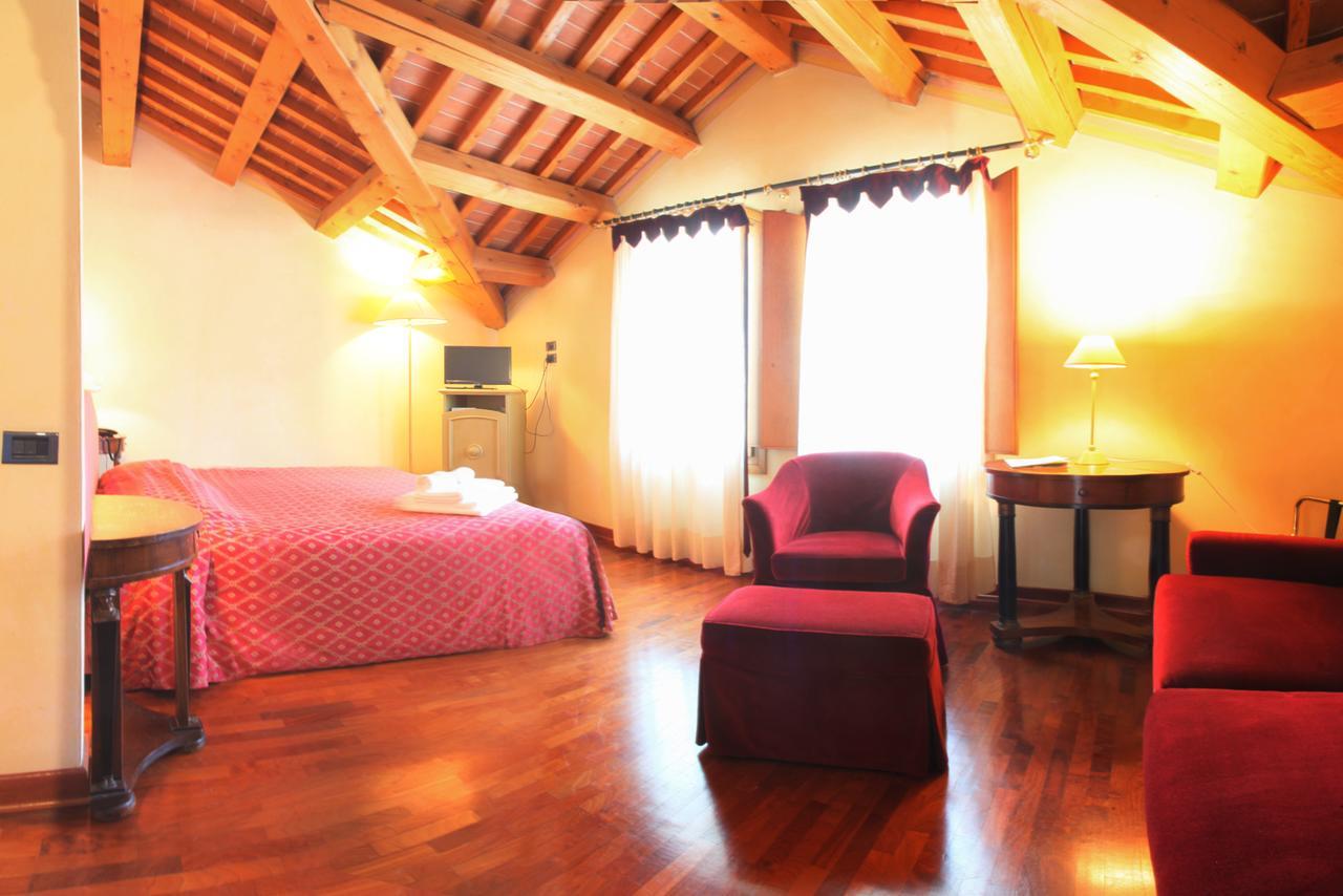 Torreglia Hotel La Torre מראה חיצוני תמונה