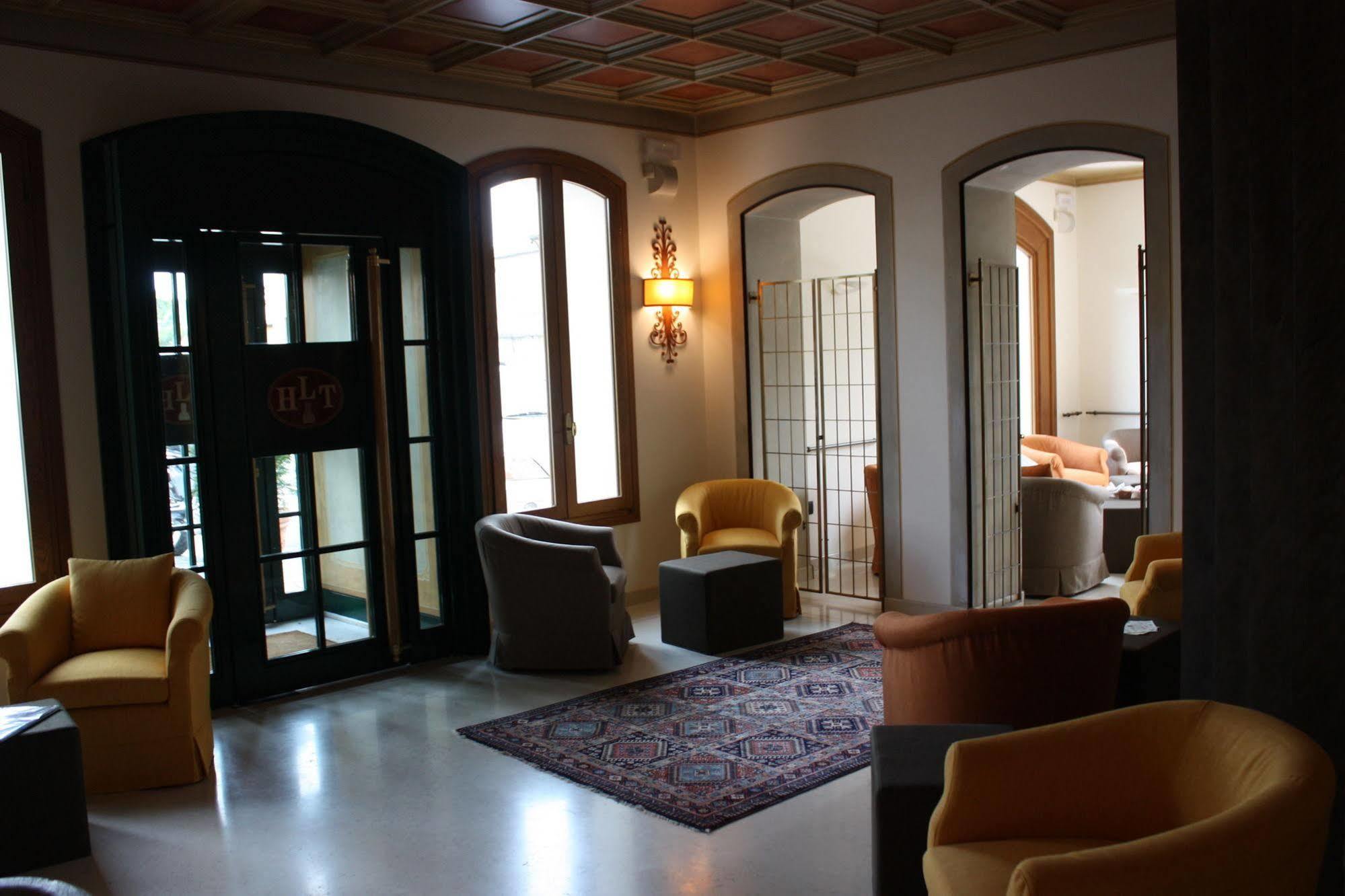 Torreglia Hotel La Torre מראה חיצוני תמונה